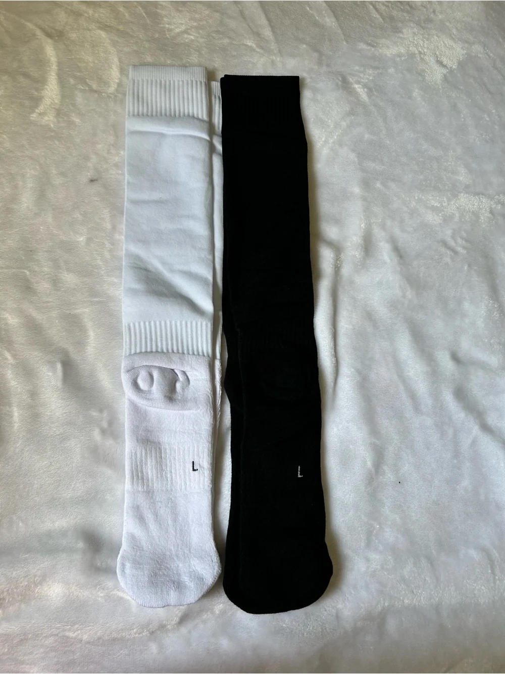Men's Athletic Crew Socks 2-Pack - Black & White